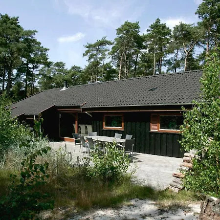 8 Person In Nex Vakantiehuis Spidsegård